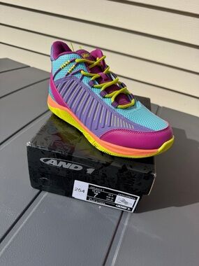 AND1 Explosive T. Boys 7, Women’s 8.5 NEW
